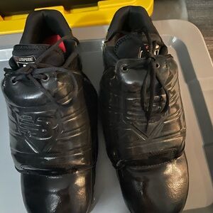 New Balance Men's umpire plate shoes